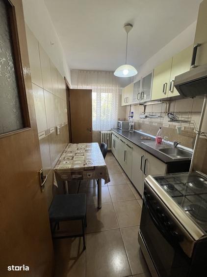 Apartament cu 2 camere decomandat în Calea București
