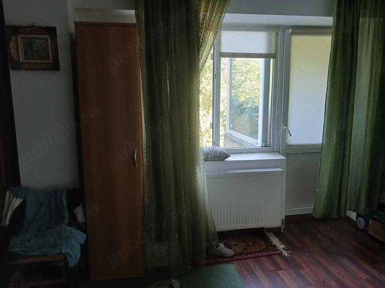 Garsonieră decomandată în Central