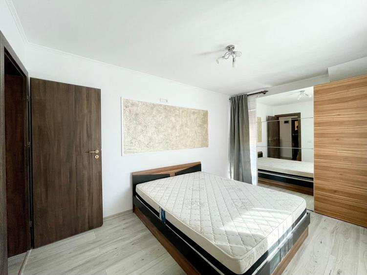 Duplex cu 5 camere cu Teren 380 Mp în Dumbrăvița