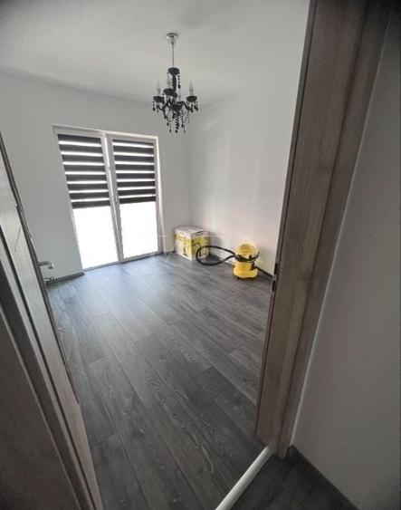Casă individuală cu 4 camere cu Canalizare în Florești