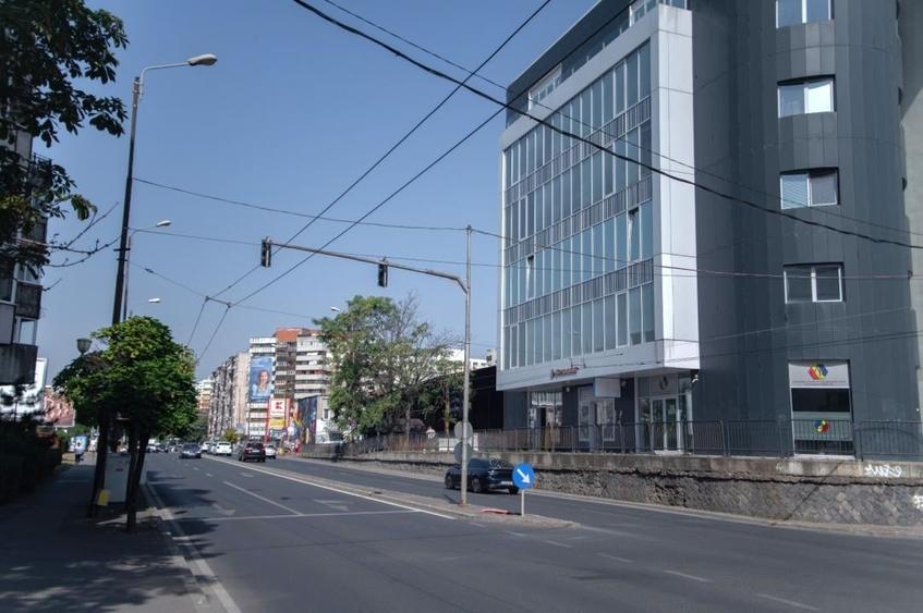Apartament cu 2 camere decomandat, mobilat în Circumvalațiunii