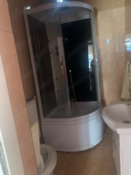 Casă cu 6 camere cu Teren 1500 Mp în Aradul Nou