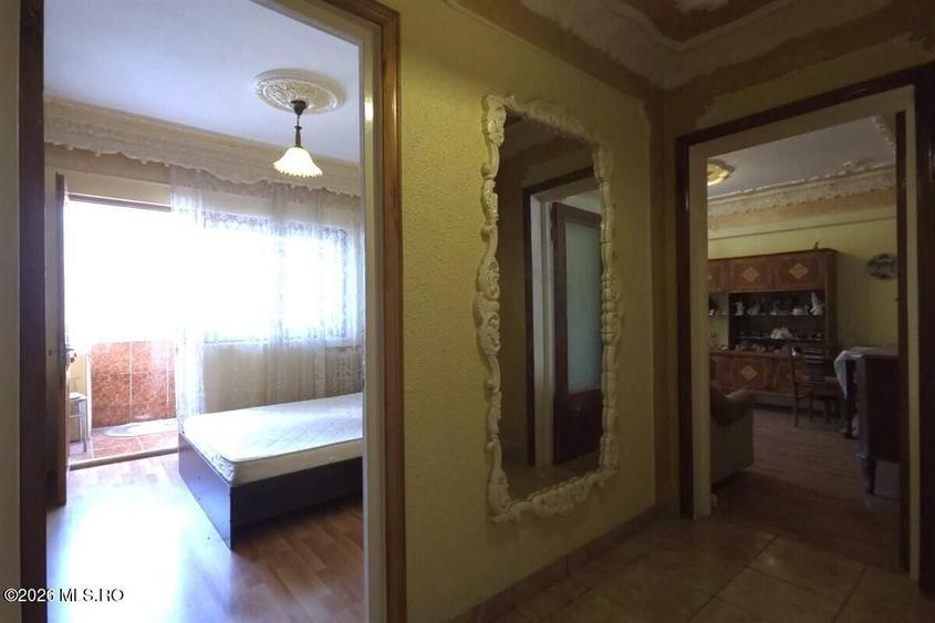 Tomis Nord - Badea Cartan, apartament cu 3 camere, decomandat, etaj 3! - 12