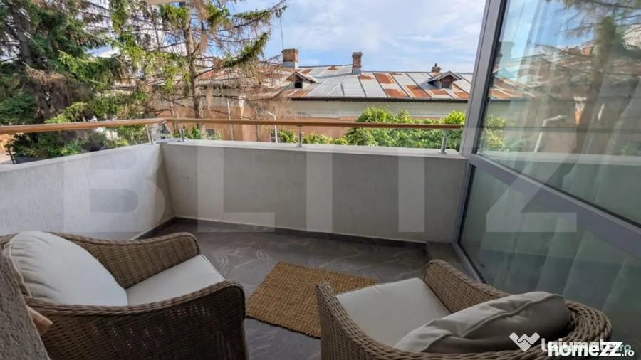 Apartament cu 3 camere decomandat în Central
