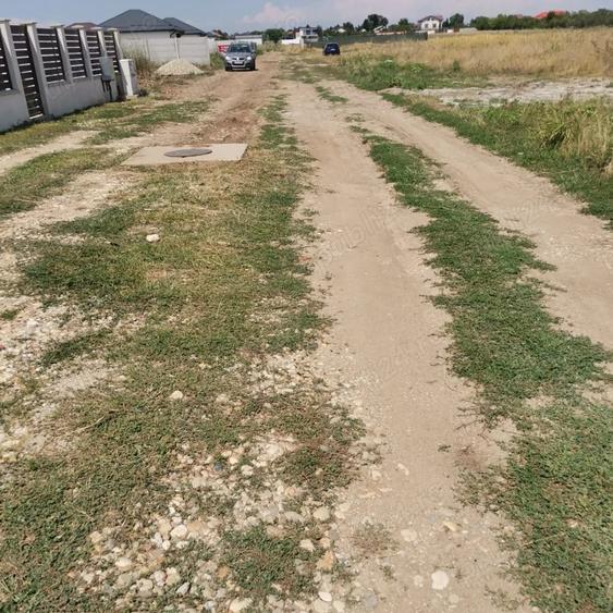 Teren de 667 mp, în Olteni