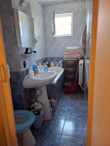 Apartament cu 2 camere semidecomandat în Tineretului
