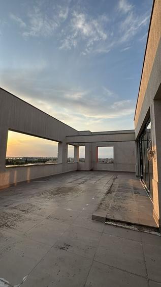 Apartament cu 4 camere decomandat în Grozăvești