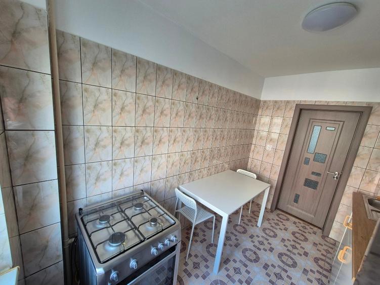 Apartament cu 2 camere decomandat, mobilat în Colentina