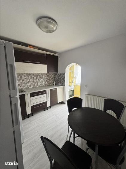 Apartament cu 2 camere decomandat în Liliacului