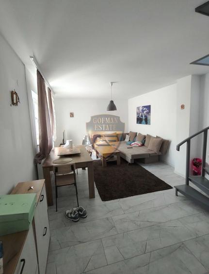 Casă individuală cu 3 camere cu Canalizare în Tomis II