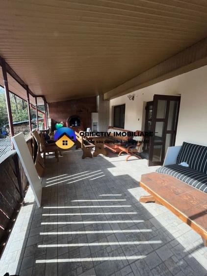 Casă cu 6 camere cu Teren 878 Mp în Tarcău