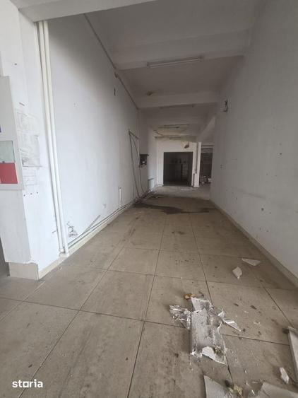 Spațiu comercial, de 3,137 mp, în Militari