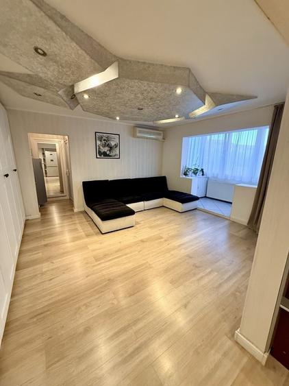 Apartament cu 3 camere semidecomandat în Iosia