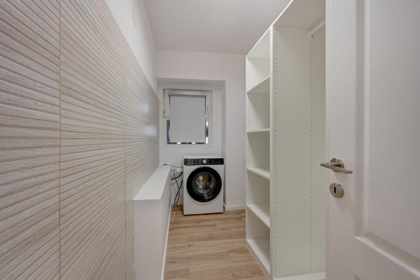 Apartament cu 2 camere decomandat în Sala Palatului