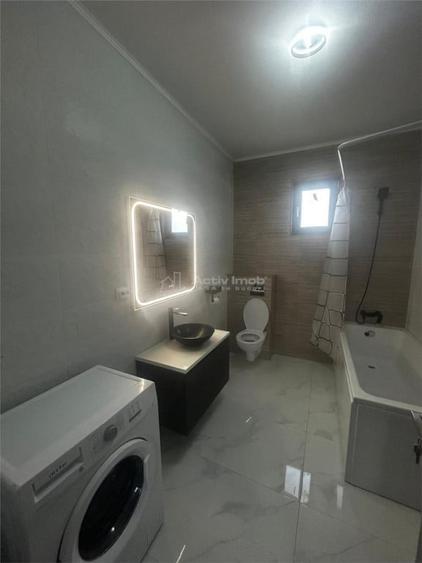 Casă cu 4 camere cu Teren 350 Mp în Central