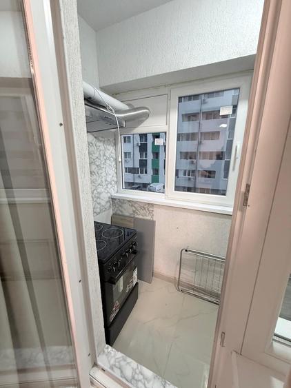 Apartament cu 2 camere semidecomandat în Militari