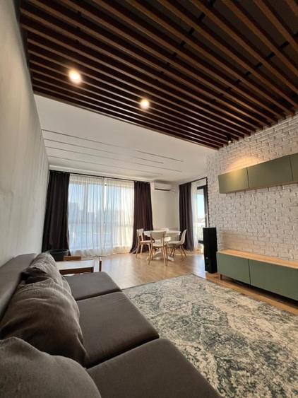 Apartament cu 3 camere decomandat, mobilat în Central