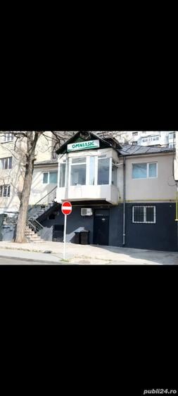 Spațiu comercial, de 300 mp, în Central