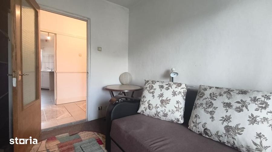 Apartament cu 2 camere decomandat în Piața Centrală