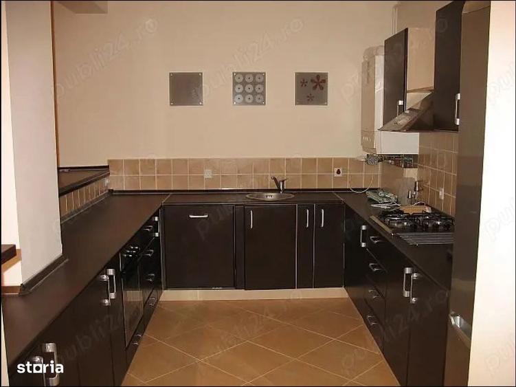Apartament cu 2 camere decomandat în Polonă