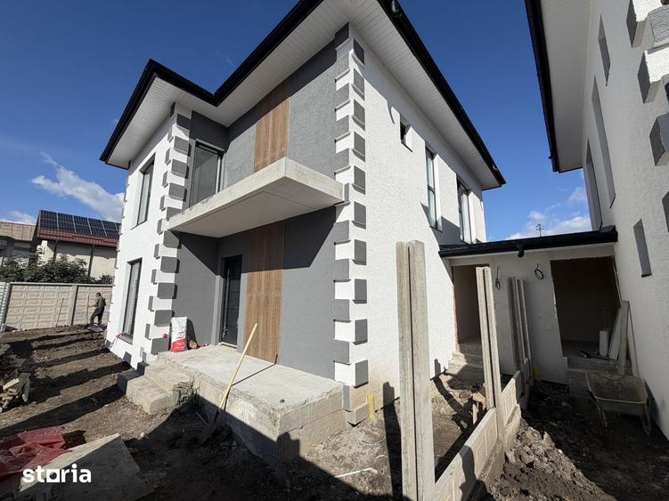 Casă cu 4 camere cu Teren 250 Mp în Central