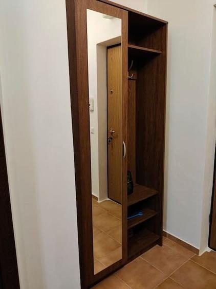 Garsonieră semidecomandată în Titan