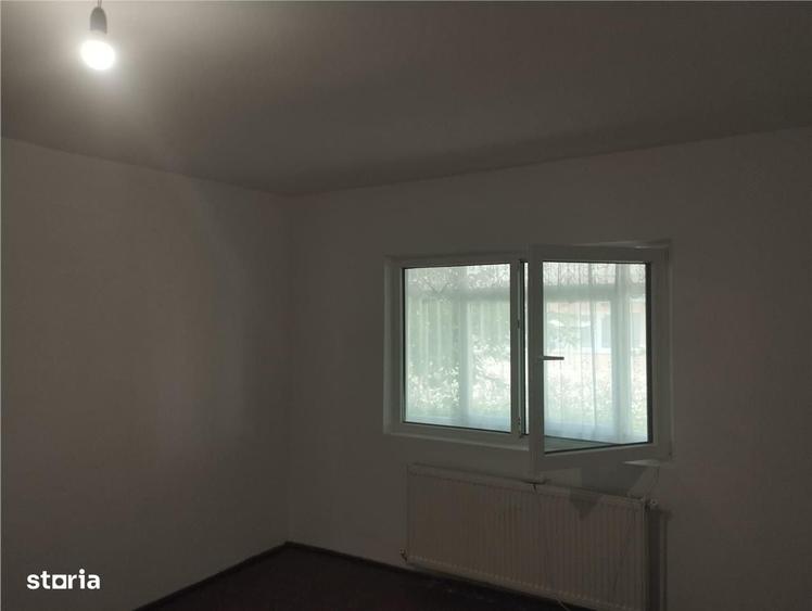 Apartament cu 2 camere semidecomandat în Letea Veche