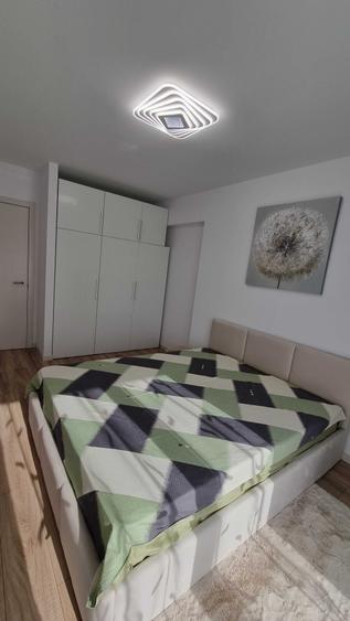 Apartament cu 2 camere decomandat în Drumul Taberei