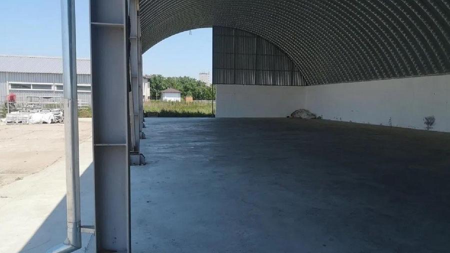 Spațiu industrial, de 10,216 mp, în Baia