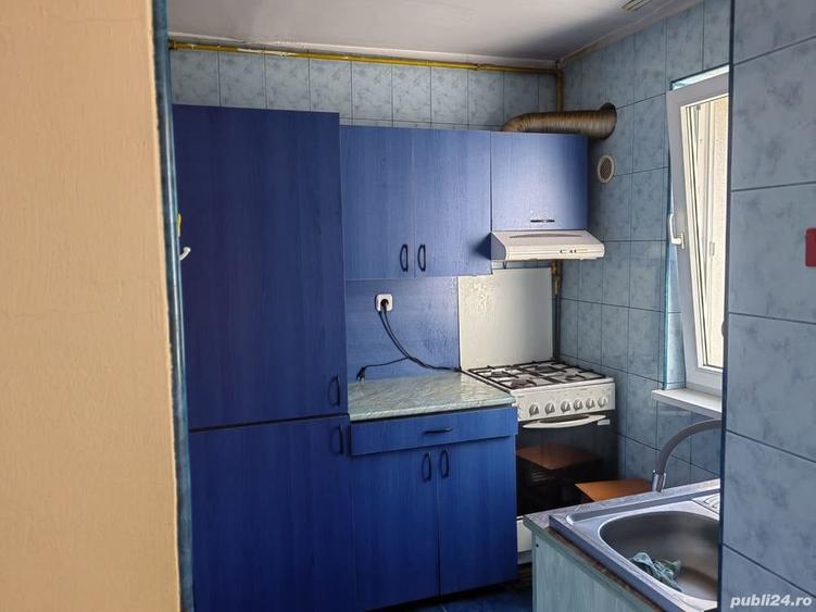 Apartament cu 3 camere în Petrila