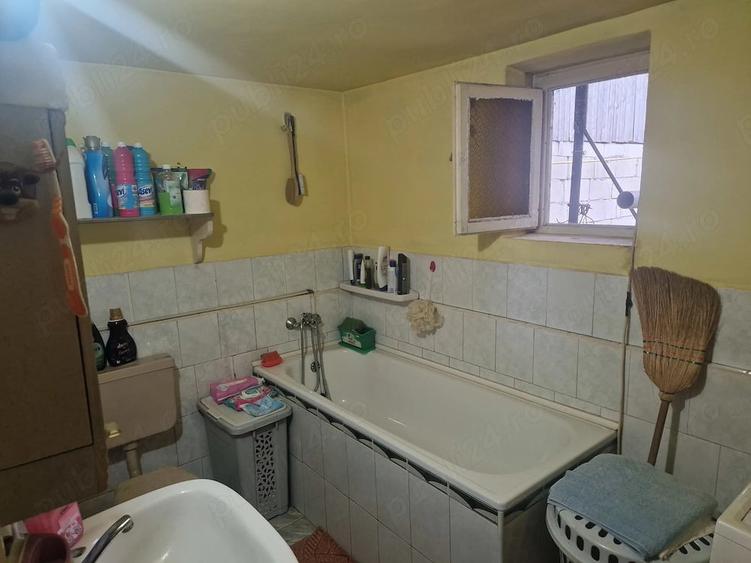 Casă cu 3 camere cu Teren 671 Mp în Central