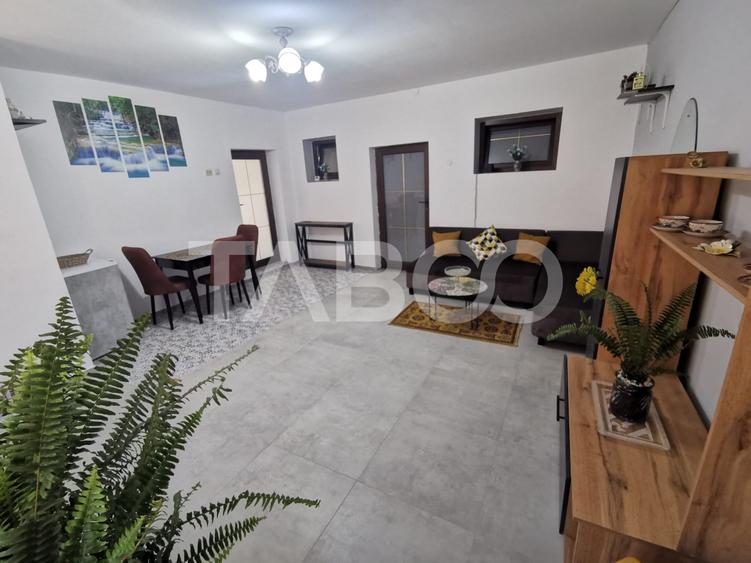 Apartament cu 2 camere nedecomandat, mobilat în Orașul de Jos