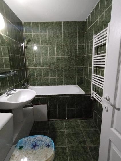 Apartament cu 2 camere decomandat în Trivale