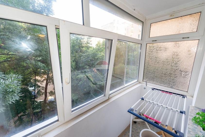 Apartament cu 2 camere semidecomandat, mobilat în Panduri