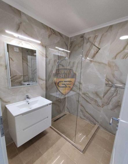 Apartament cu 4 camere decomandat, mobilat în Faleza Nord