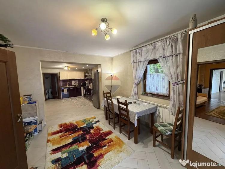 Casă cu 4 camere cu Teren 2500 Mp în Bolotești