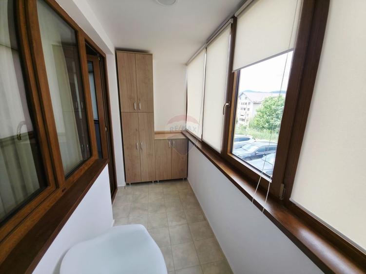 Apartament cu 2 camere decomandat, mobilat în Calea Romanului