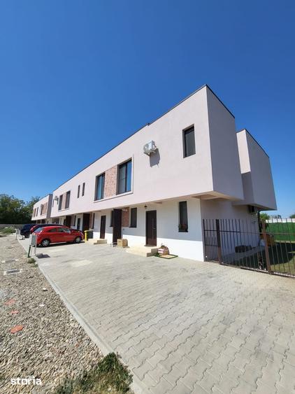 Casă cu 3 camere cu Teren 277 Mp în Odăi