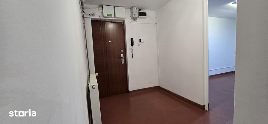 Spațiu comercial, de 71 mp, în Micro 5