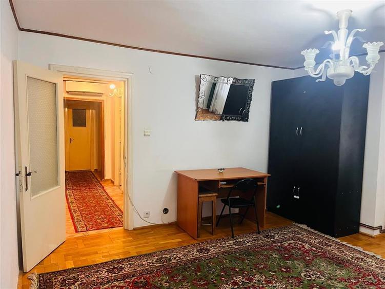 Apartament cu 2 camere decomandat, mobilat în Central