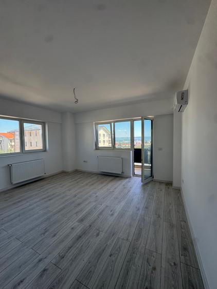 Apartament cu 2 camere decomandat în Miroslava