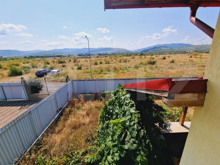 Casă individuală cu 5 camere cu Teren 500 Mp în Cărpiniș