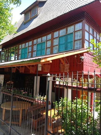 Hotel/Pensiune, de 400 mp, în Sat Vacanță