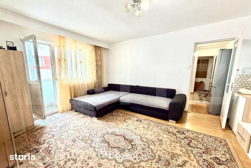 Apartament cu 3 camere în Cetate
