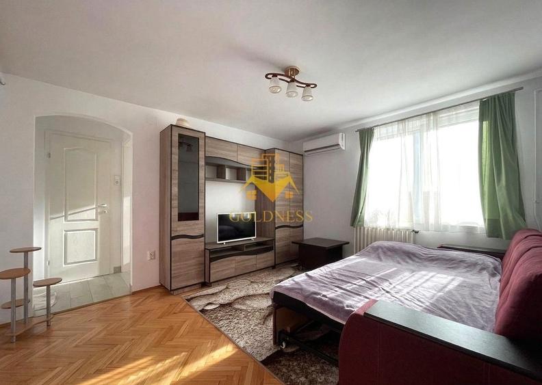 Apartament cu 2 camere semidecomandat, mobilat în Gheorgheni