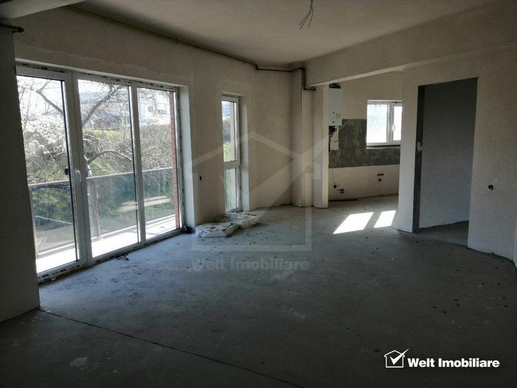 Apartament cu 3 camere semidecomandat în Mărăști