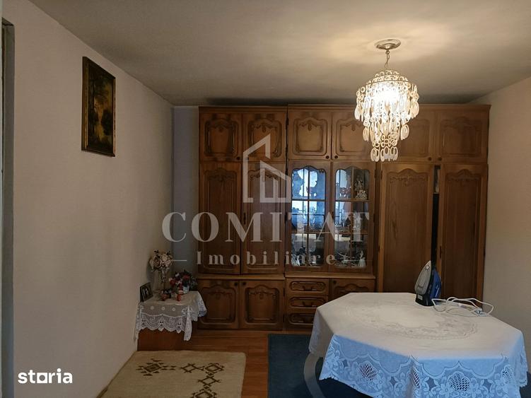Casă cu 5 camere cu Canalizare în Plopilor