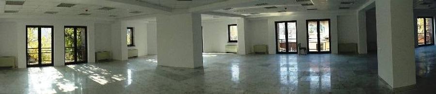 Birou, de 438 mp, în Dacia