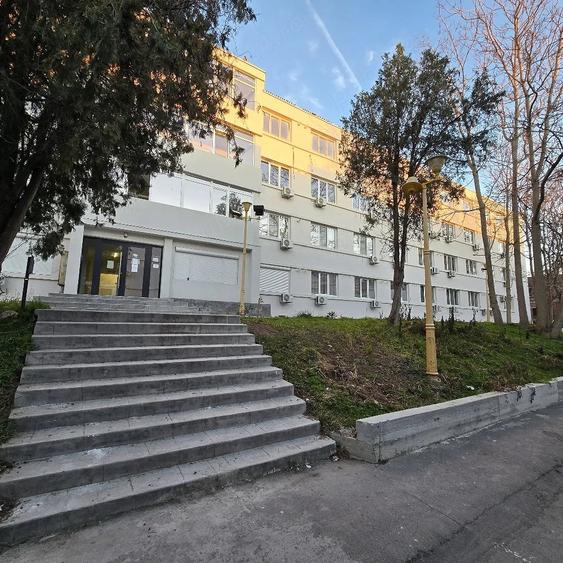 Apartament cu 2 camere decomandat în Faleza Nord