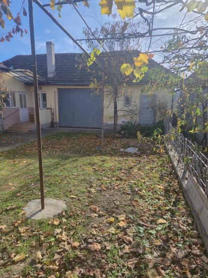 Casă cu 4 camere în Ghighișeni